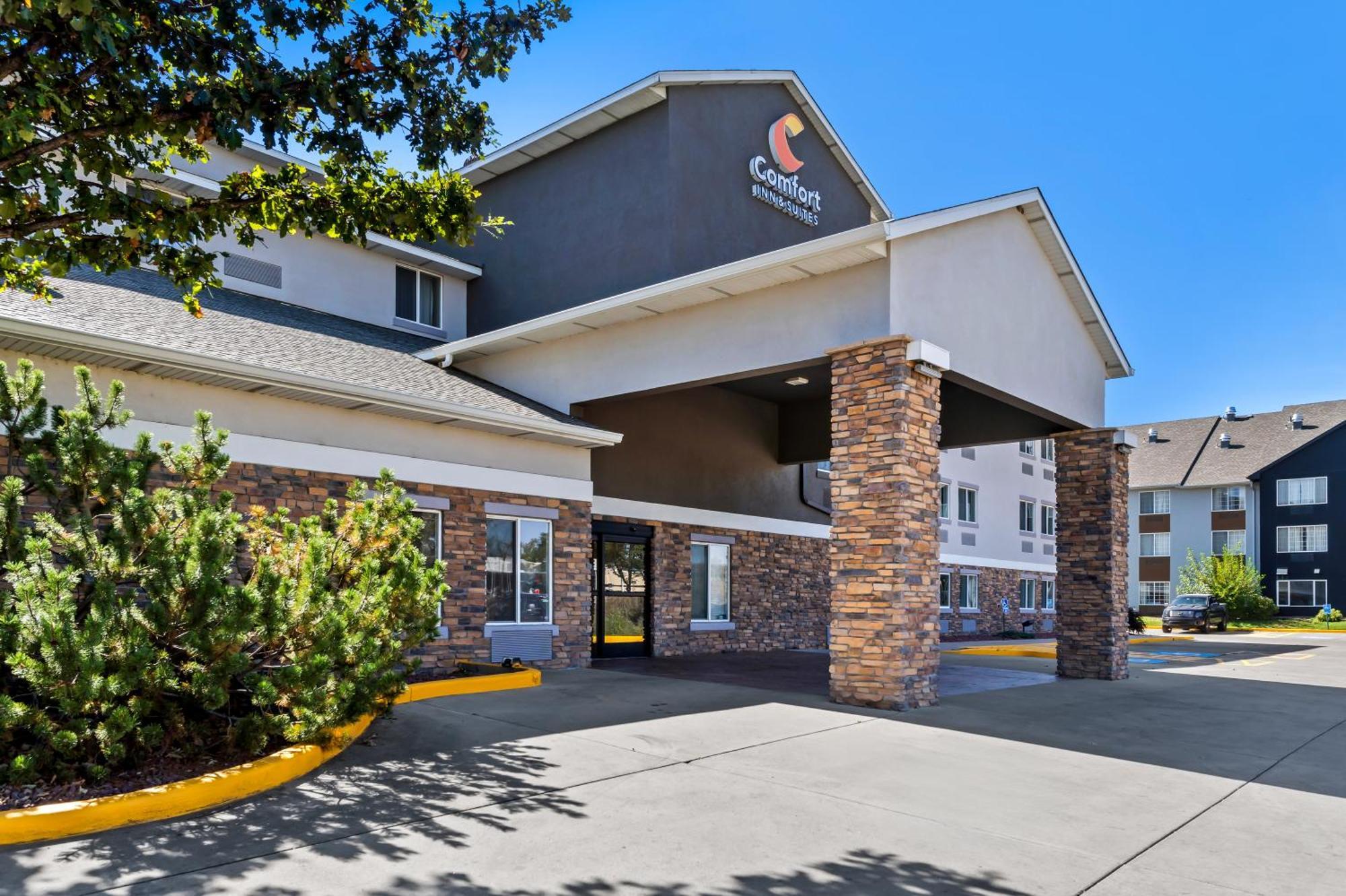 Comfort Inn & Suites Greeley Exterior foto